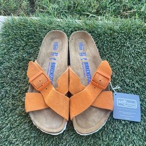 Women’s Birkenstock Siena Suede Softbed Sandal Sz 6